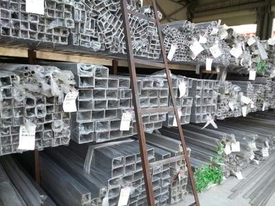 肇慶鼎湖不銹鋼方管廠家直銷 品質(zhì)與服務的雙重保障